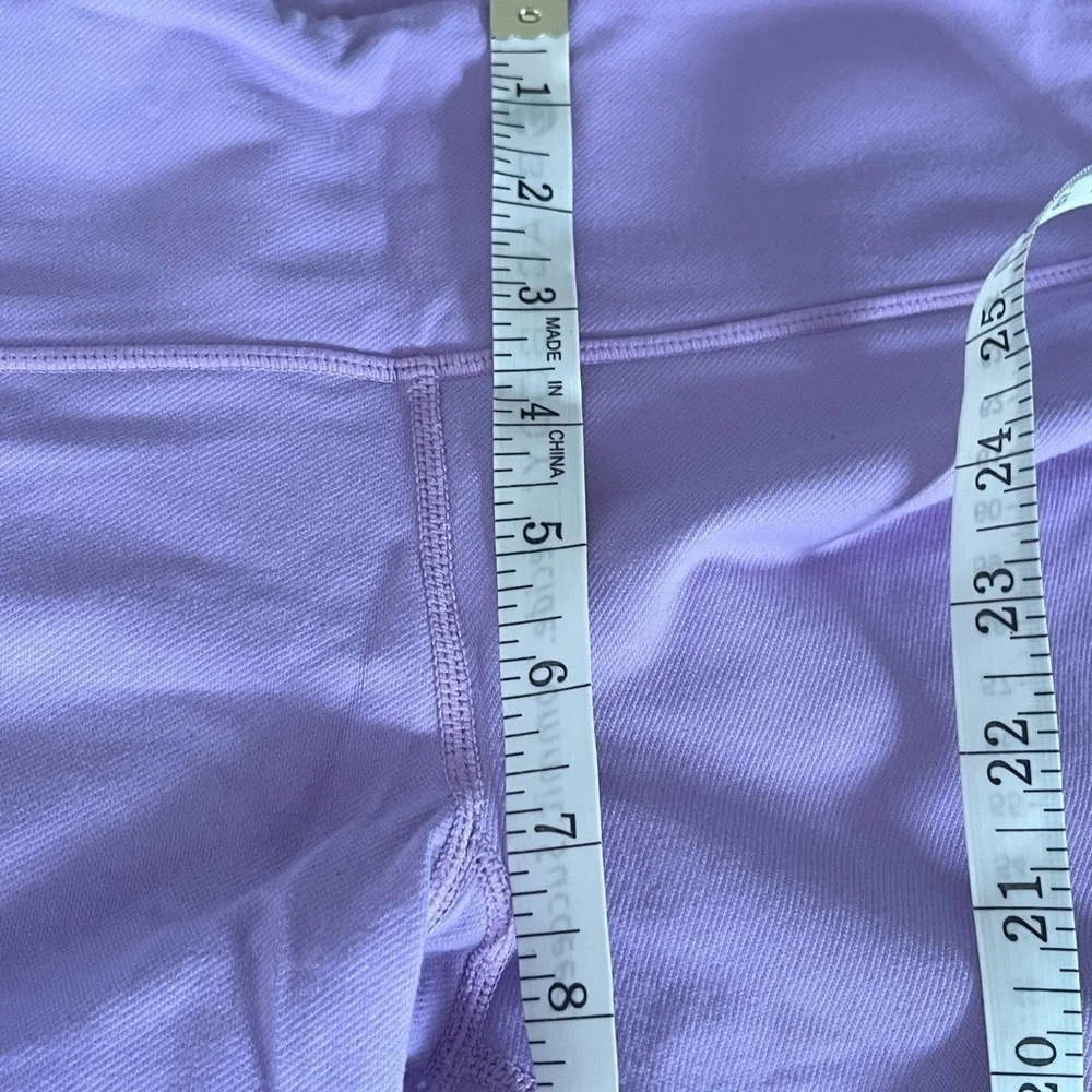 Lululemon Wunder Under Crop
Purple size 6 - Picture 5 of 8